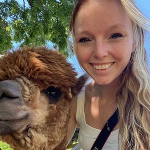 Meet your Posher, Casey